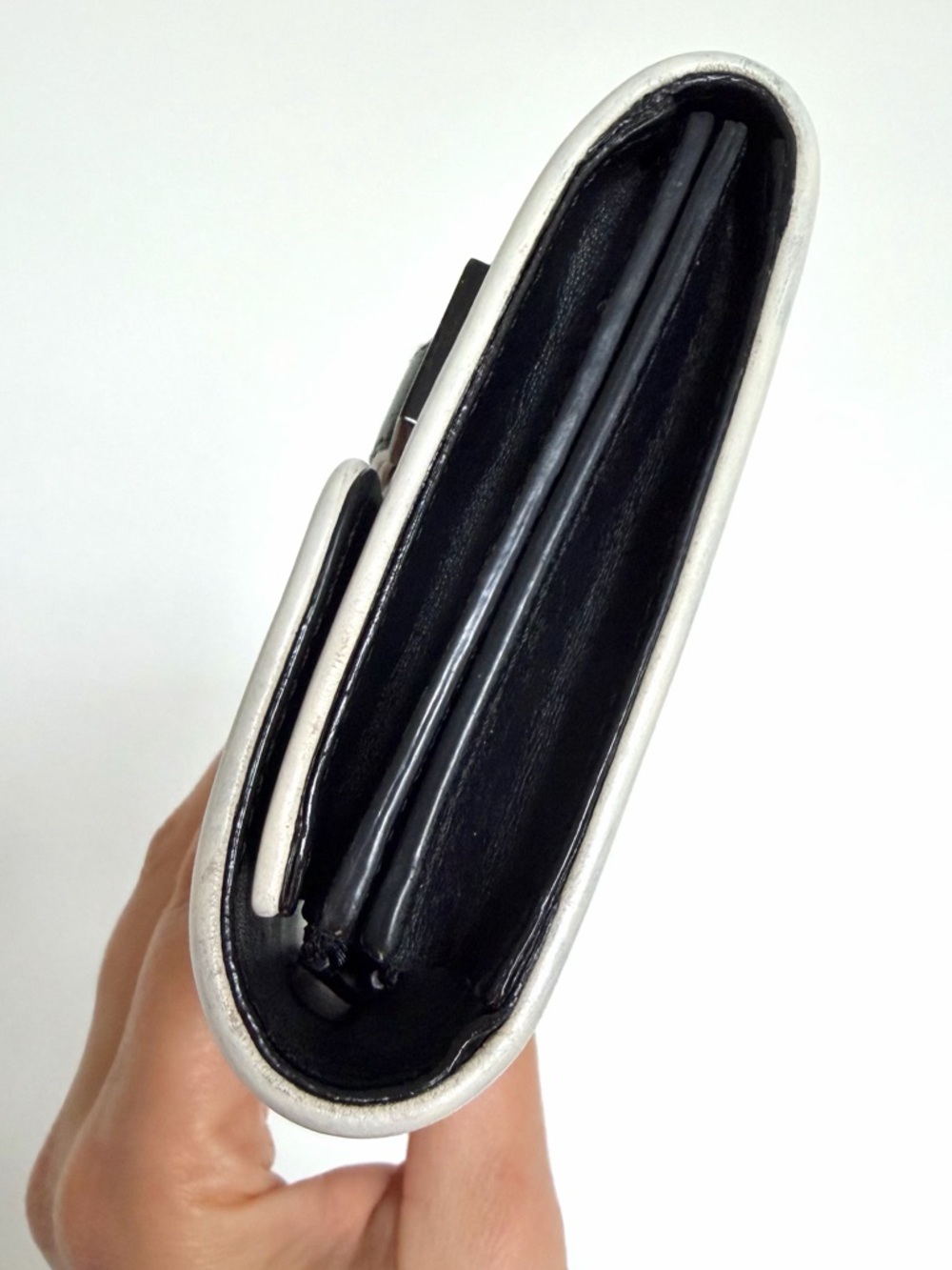 Delvaux Madame Black Leather Card Holder Wallet - Picture 2 of 11